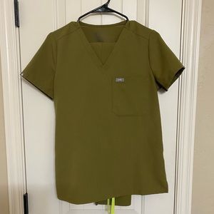 FIGS Martini Olive Set